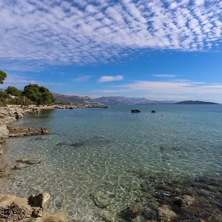 Studio Beach Green Velvet Kaštela